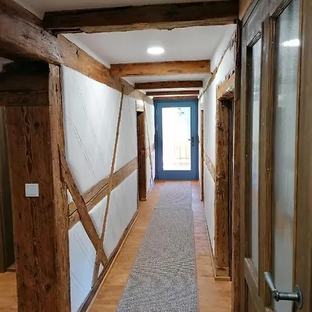 Séjour chez l'habitant Pferdehof Am Burgsberg, Ferienzimmer, Monteurzimmer Seifhennersdorf