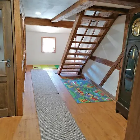 Pferdehof Am Burgsberg, Ferienzimmer, Monteurzimmer *