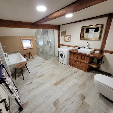 Pferdehof Am Burgsberg, Ferienzimmer, Monteurzimmer *